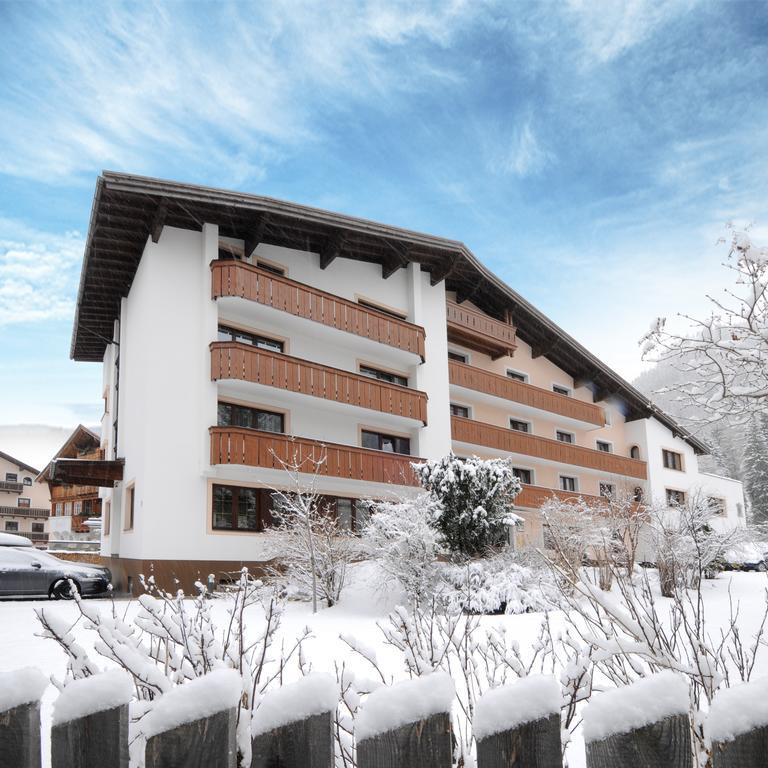 Hotel Garni Mössmer St. Anton am Arlberg Exterior foto