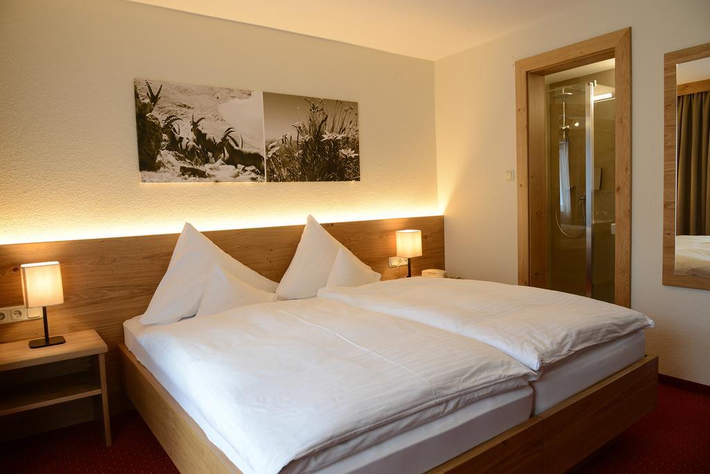 Hotel Garni Mössmer St. Anton am Arlberg Exterior foto