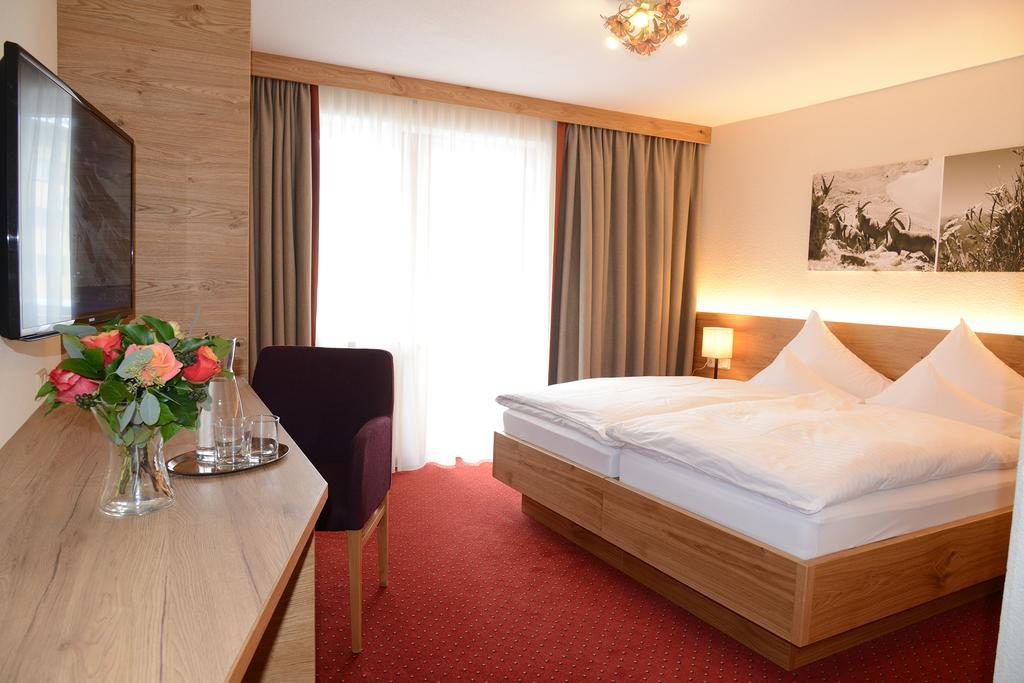 Hotel Garni Mössmer St. Anton am Arlberg Exterior foto