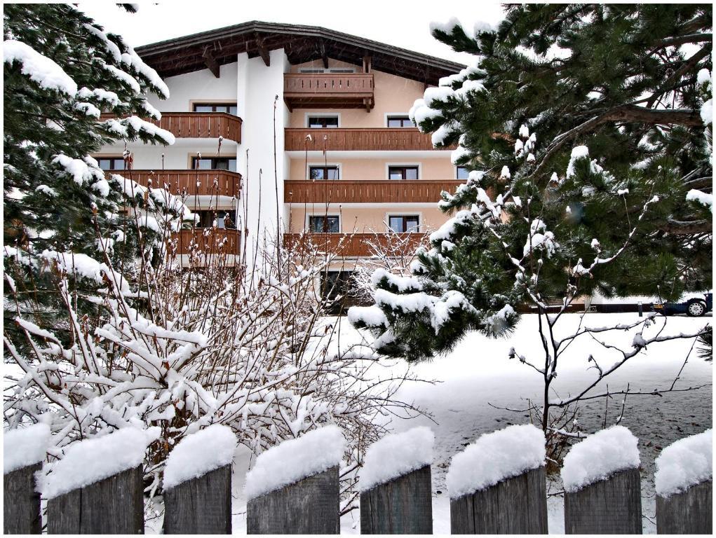 Hotel Garni Mössmer St. Anton am Arlberg Exterior foto